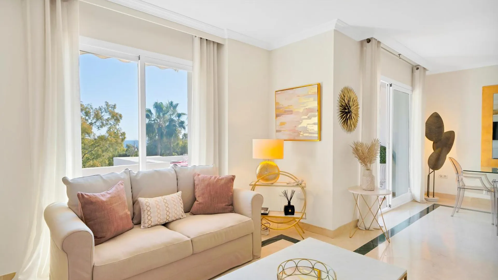Luxury Penthouse With Sea Views In Marbella Golden Mile, Puente Romano Area 0*,